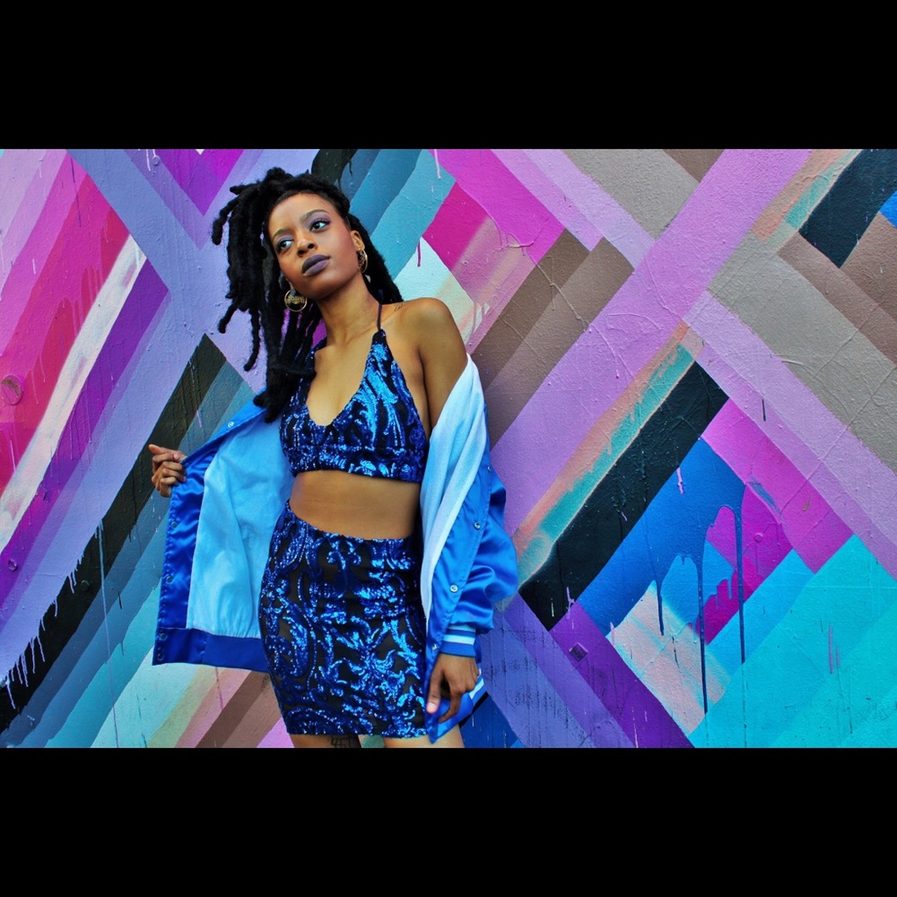 Two sequin piece set